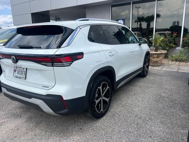 2025 Volkswagen Tiguan 2.0T SE