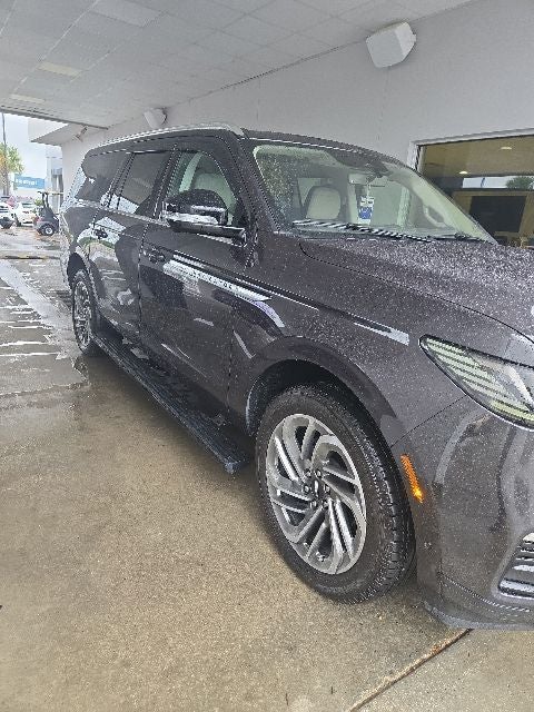 2025 Lincoln Navigator L Reserve