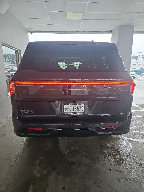2025 Lincoln Navigator L Reserve