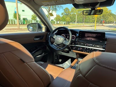 2026 Nissan Pathfinder Platinum