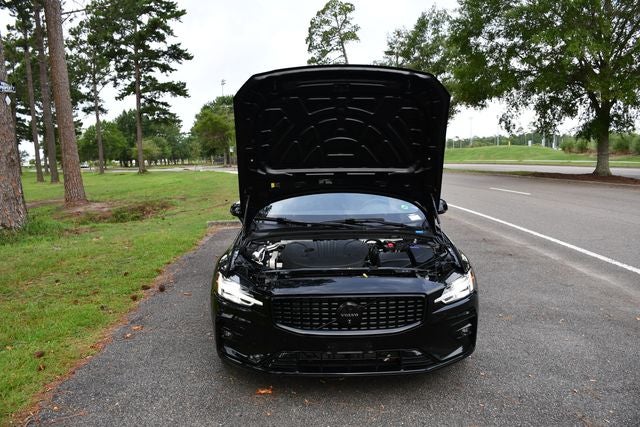 2024 Volvo S60 B5 Plus Black Edition