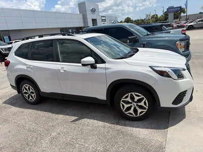 2023 Subaru Forester Premium