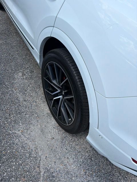 2020 Audi Q8 55 Premium Plus quattro