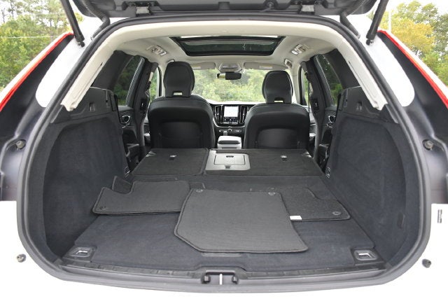 2025 Volvo XC60 B5 Core