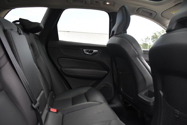 2025 Volvo XC60 B5 Core