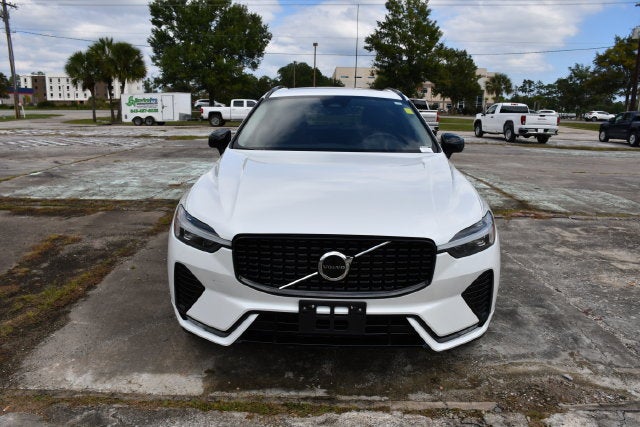 2025 Volvo XC60 B5 Core